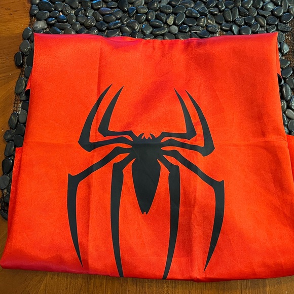 Spiderman Cape - Picture 1 of 7
